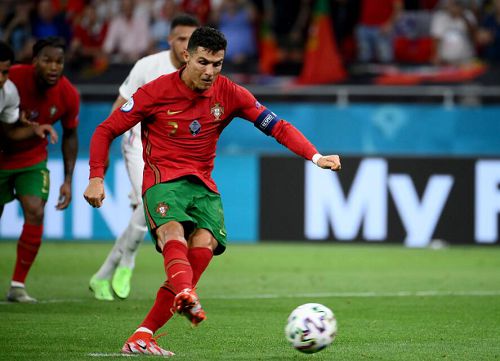  荷兰杯前瞻：兹沃勒火力全开迎战阿尔克马尔，防线隐患或成胜负关键  